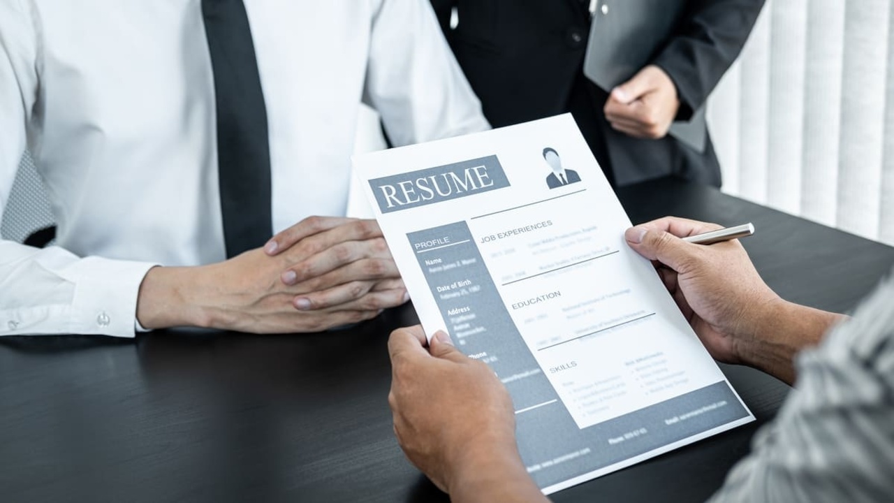 CV Fotoğrafı Nasıl Olmalı? Özgeçmişe Fotoğraf Eklerken Nelere Dikkat Edilmeli?