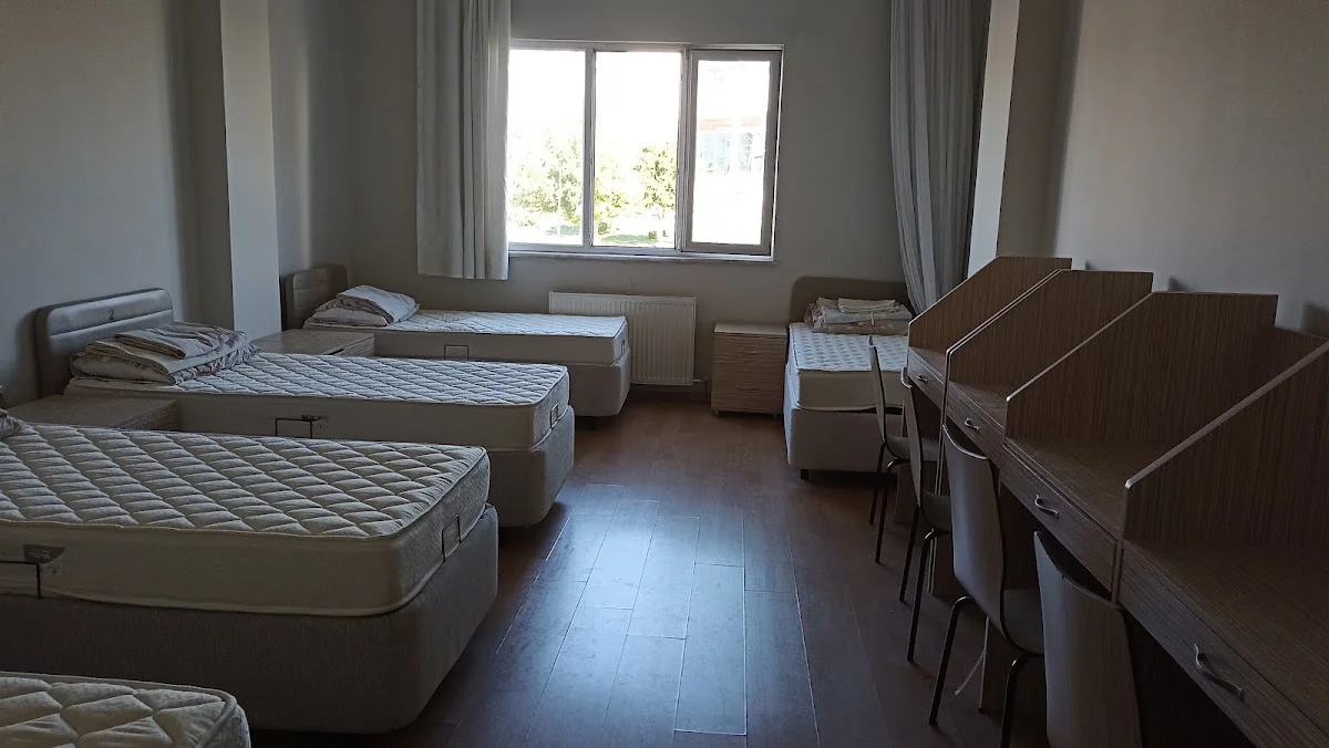 Abdülkadir Güllüoğlu Kyk Kız Öğrenci Yurdu Fotoğraf2