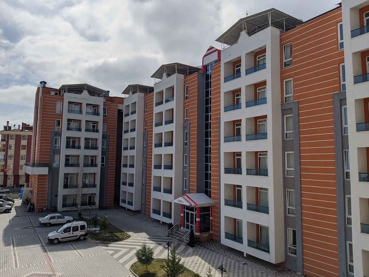 Ali Ulvi Kurucu Kyk Erkek Öğrenci Yurdu Cover