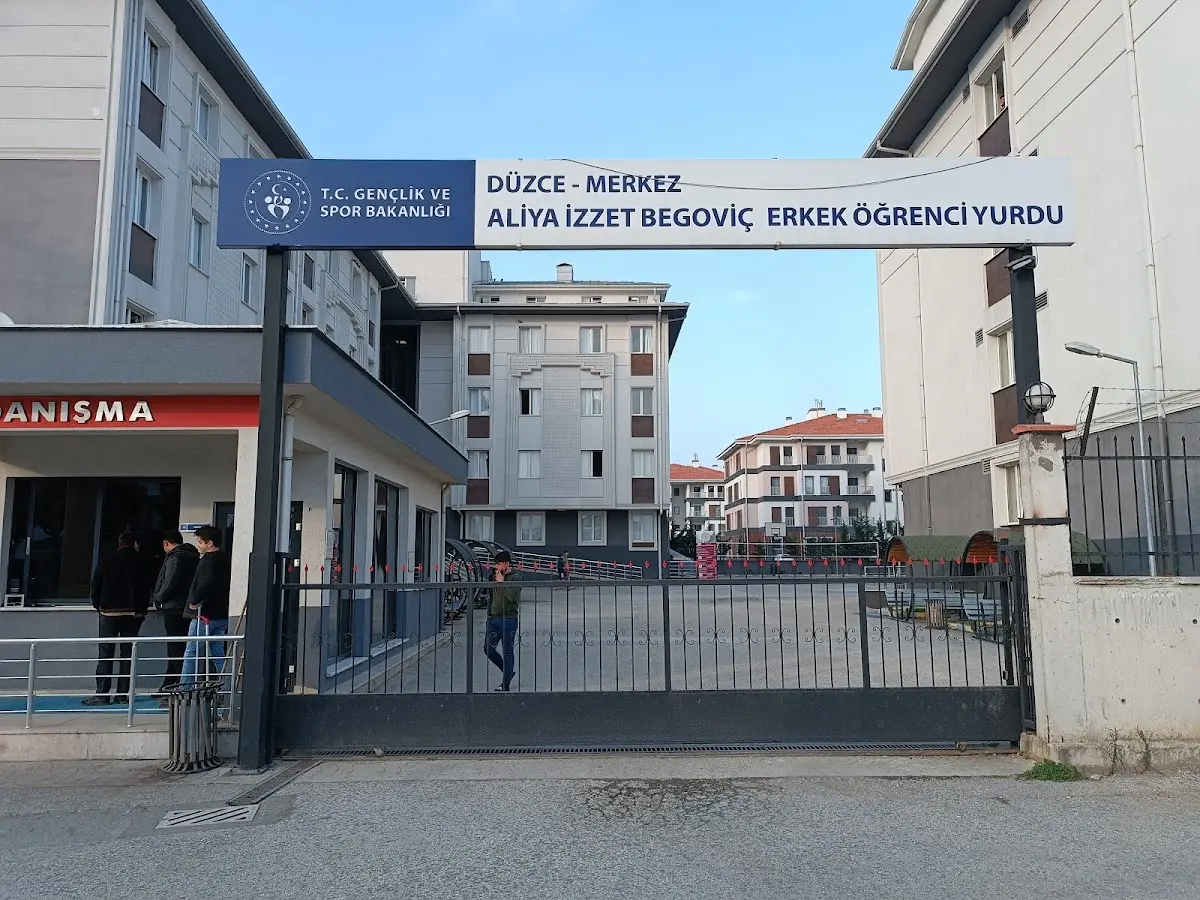 Aliye İzzet Begoviç Kyk Erkek Öğrenci Yurdu Cover