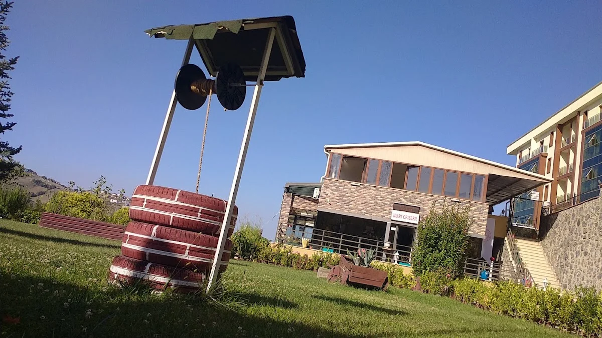 Ayşe Hümeyra Ökten Kyk Erkek Öğrenci Yurdu Cover