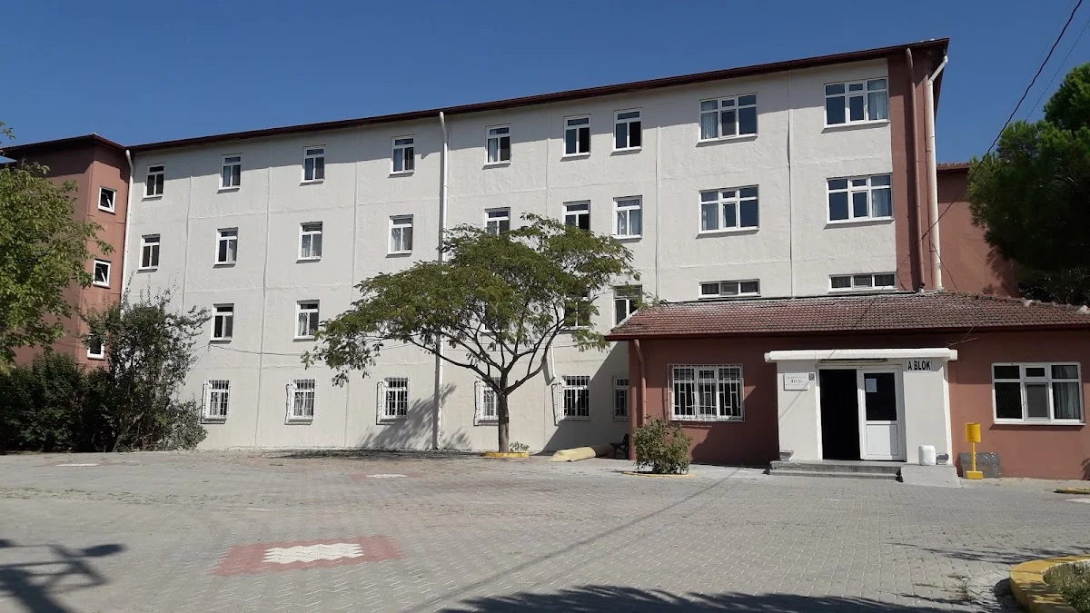 Balıkesir Kyk Kız Öğrenci Yurdu Cover