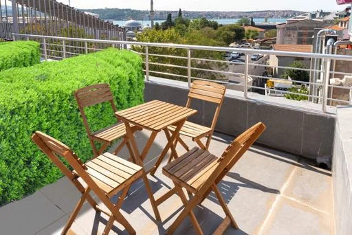 Beşiktaş KYK Kız Öğrenci Yurdu Cover