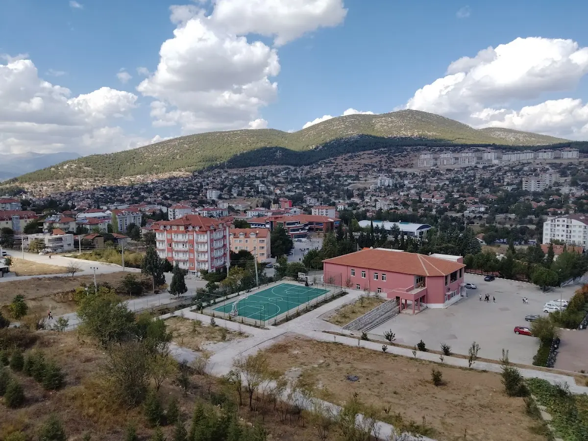 Bucak Kyk Kız Ve Erkek Öğrenci Yurdu Cover