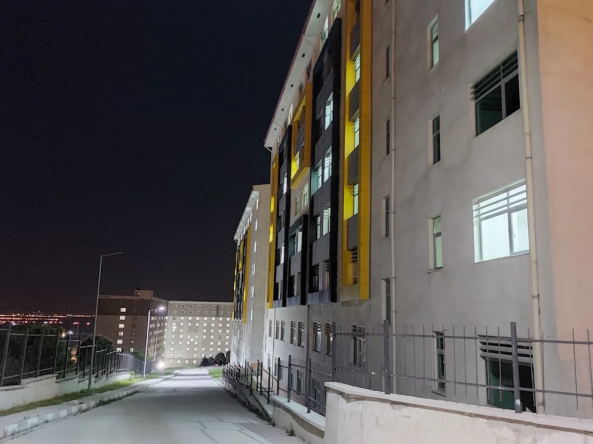 Cemil Meriç Kyk Erkek Öğrenci Yurdu Cover