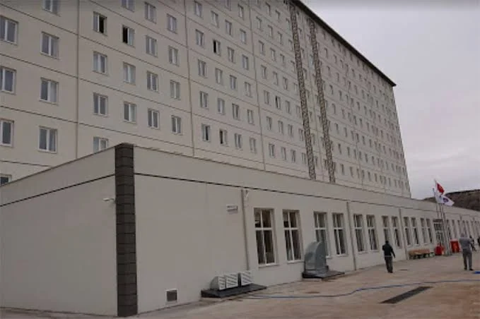 Emir Karatekin Kyk Erkek Öğrenci Yurdu Cover