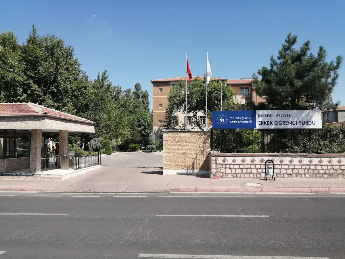 Erciyes Kyk Erkek Öğrenci Yurdu Cover