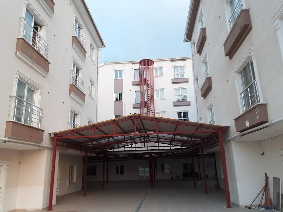 Erol Güngör Kyk Erkek Öğrenci Yurdu Fotoğraf2