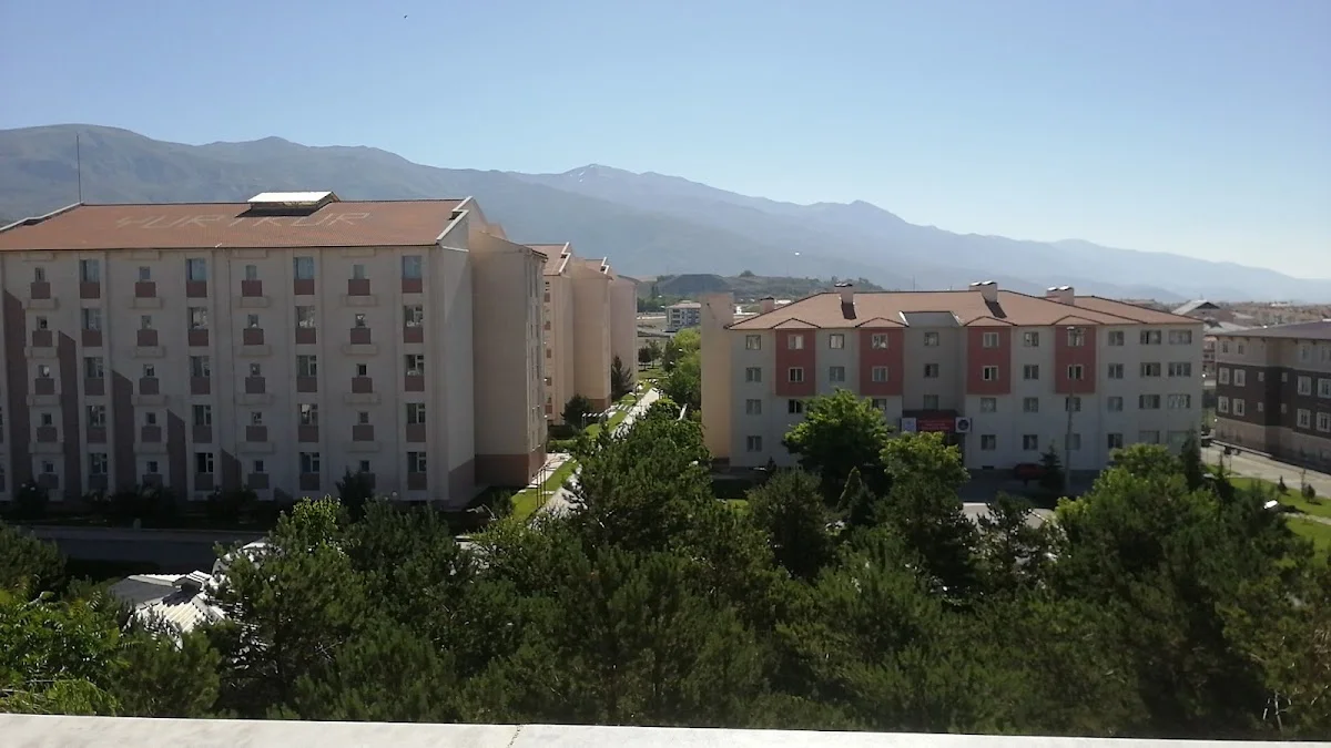 Erzincan Kyk Kız Öğrenci Yurdu Cover