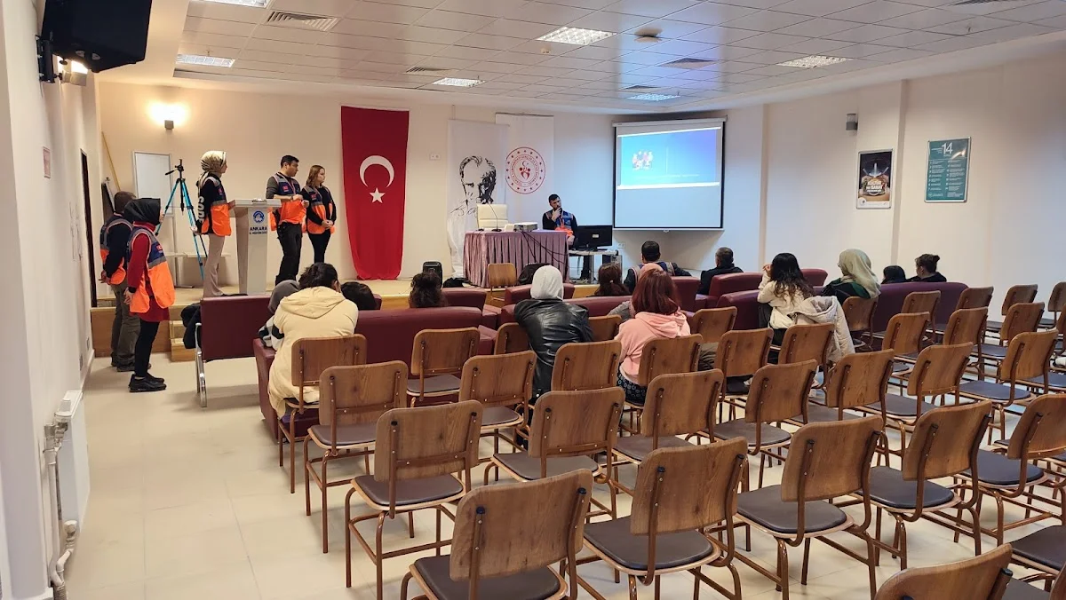 Fatma Hanım Kyk Kız Öğrenci Yurdu Fotoğraf2