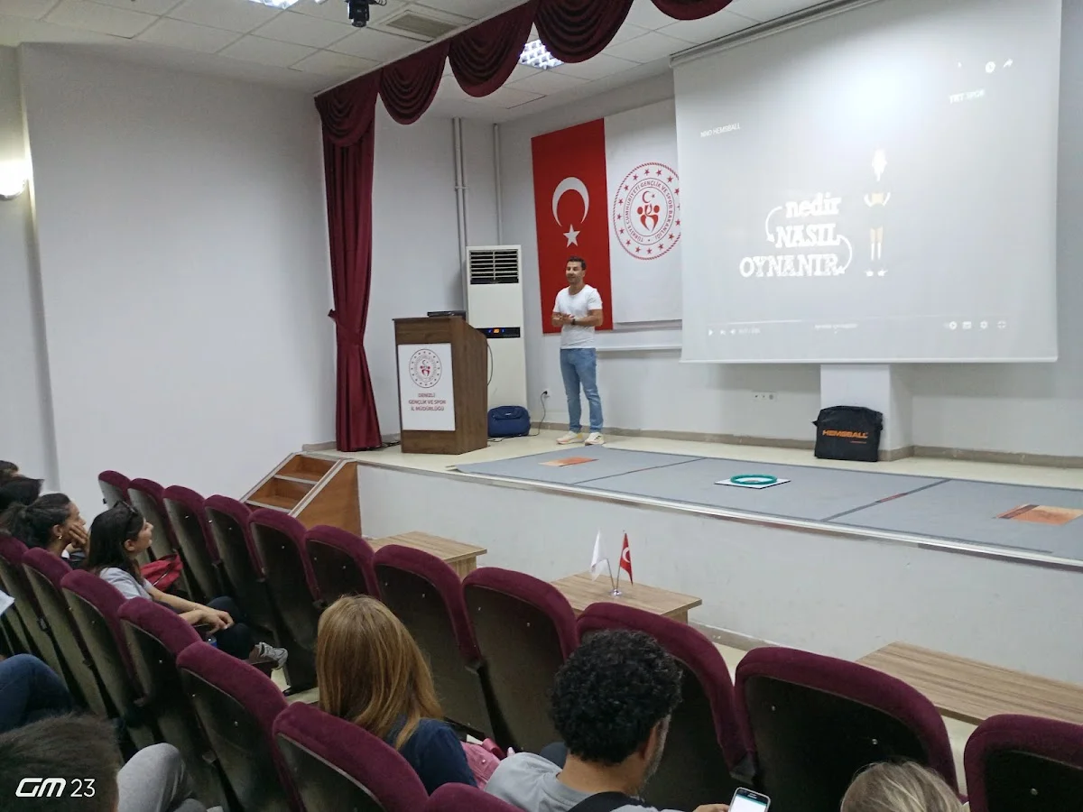 Fatma Yıldız Hanım Kyk Kız Öğrenci Yurdu Fotoğraf3