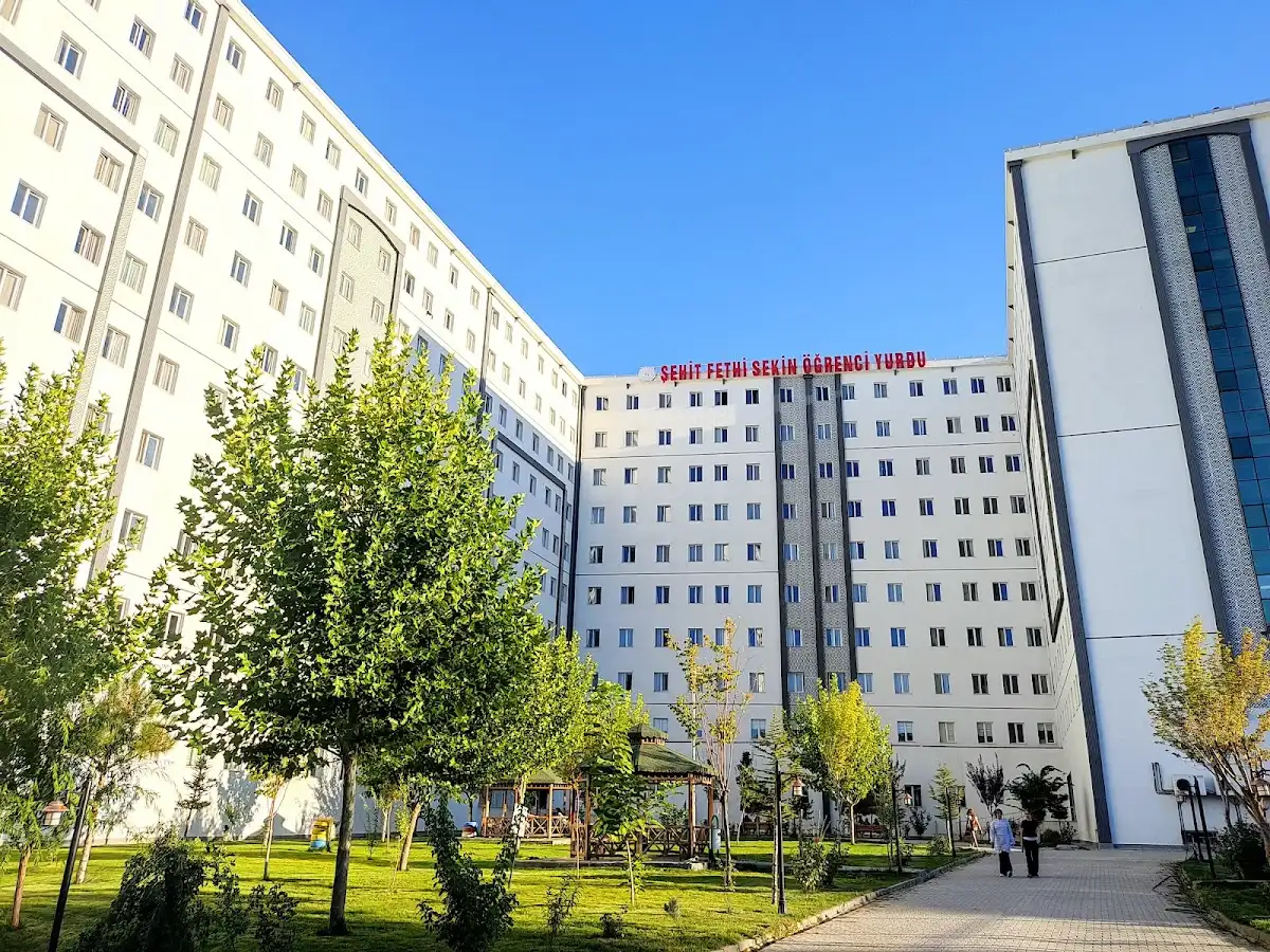Fethi Sekin Kyk Kız Öğrenci Yurdu Fotoğraf2