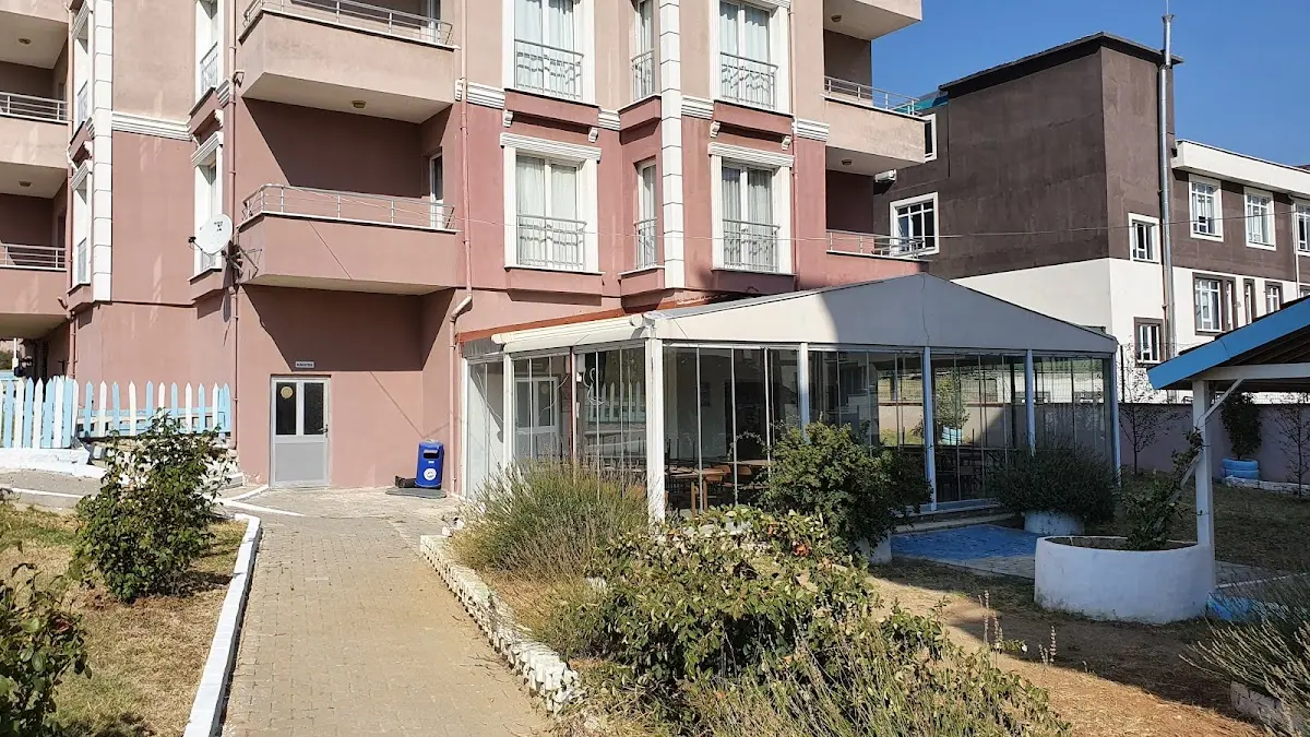 Gazi Evrenos Kyk Erkek Öğrenci Yurdu Cover