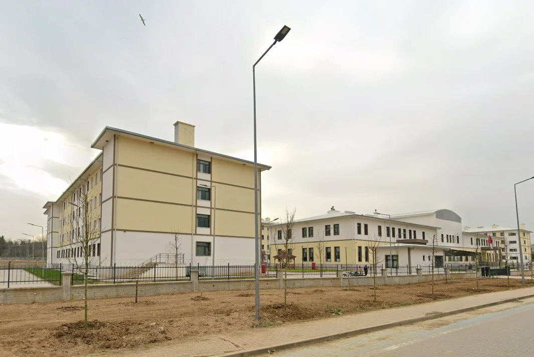 Gebze Nilüfer Hatun Kyk Kız Öğrenci Yurdu Cover