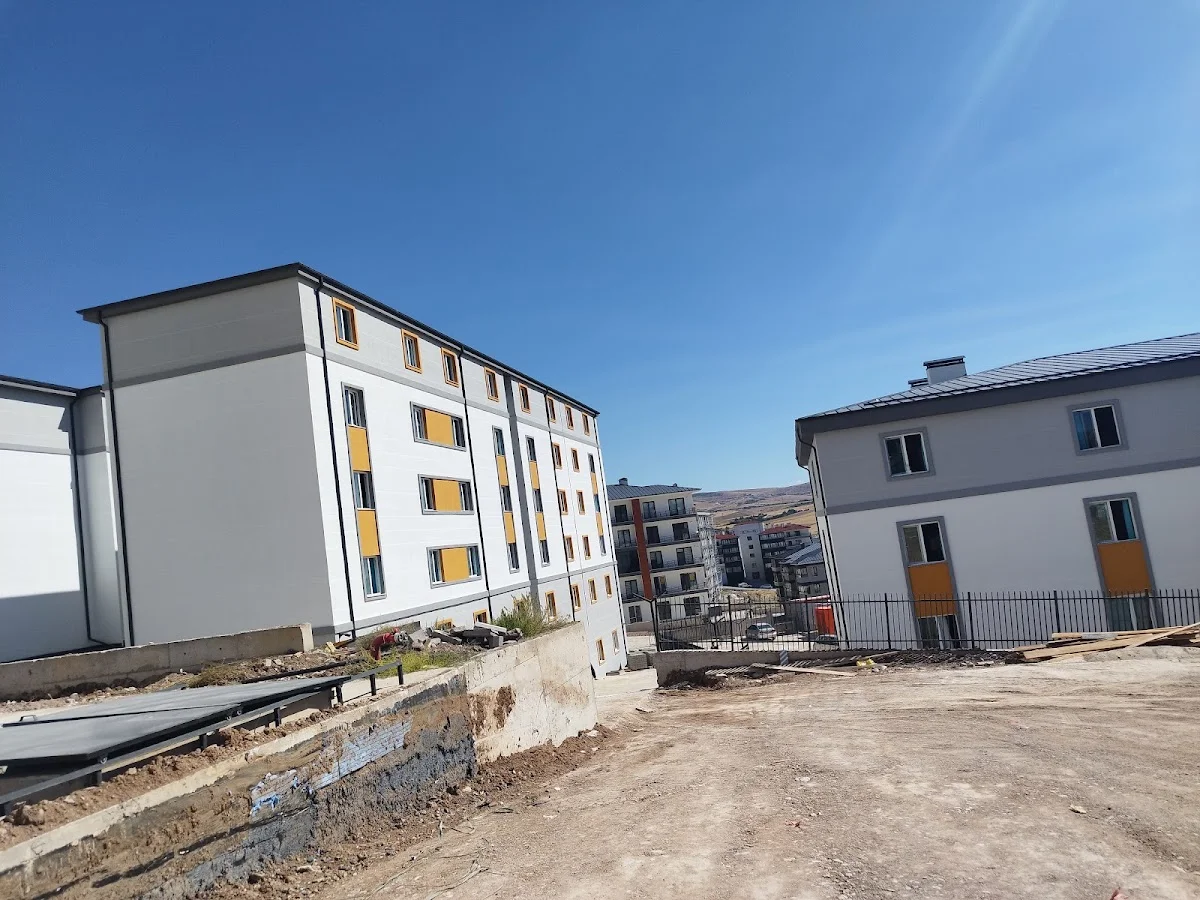 Gölbaşı Eymir KYK Erkek Öğrenci Yurdu Cover