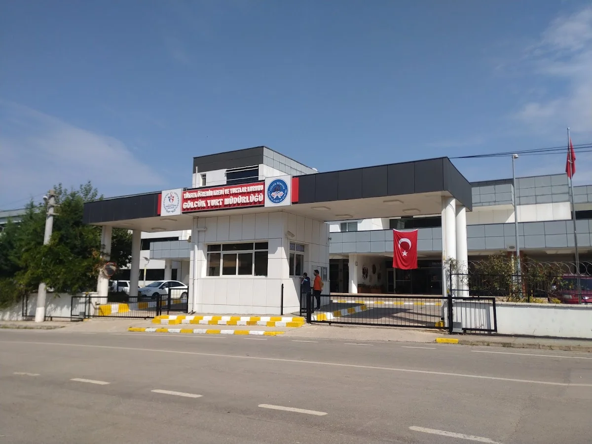 Gölcük Kyk Kız Ve Erkek Öğrenci Yurdu Cover