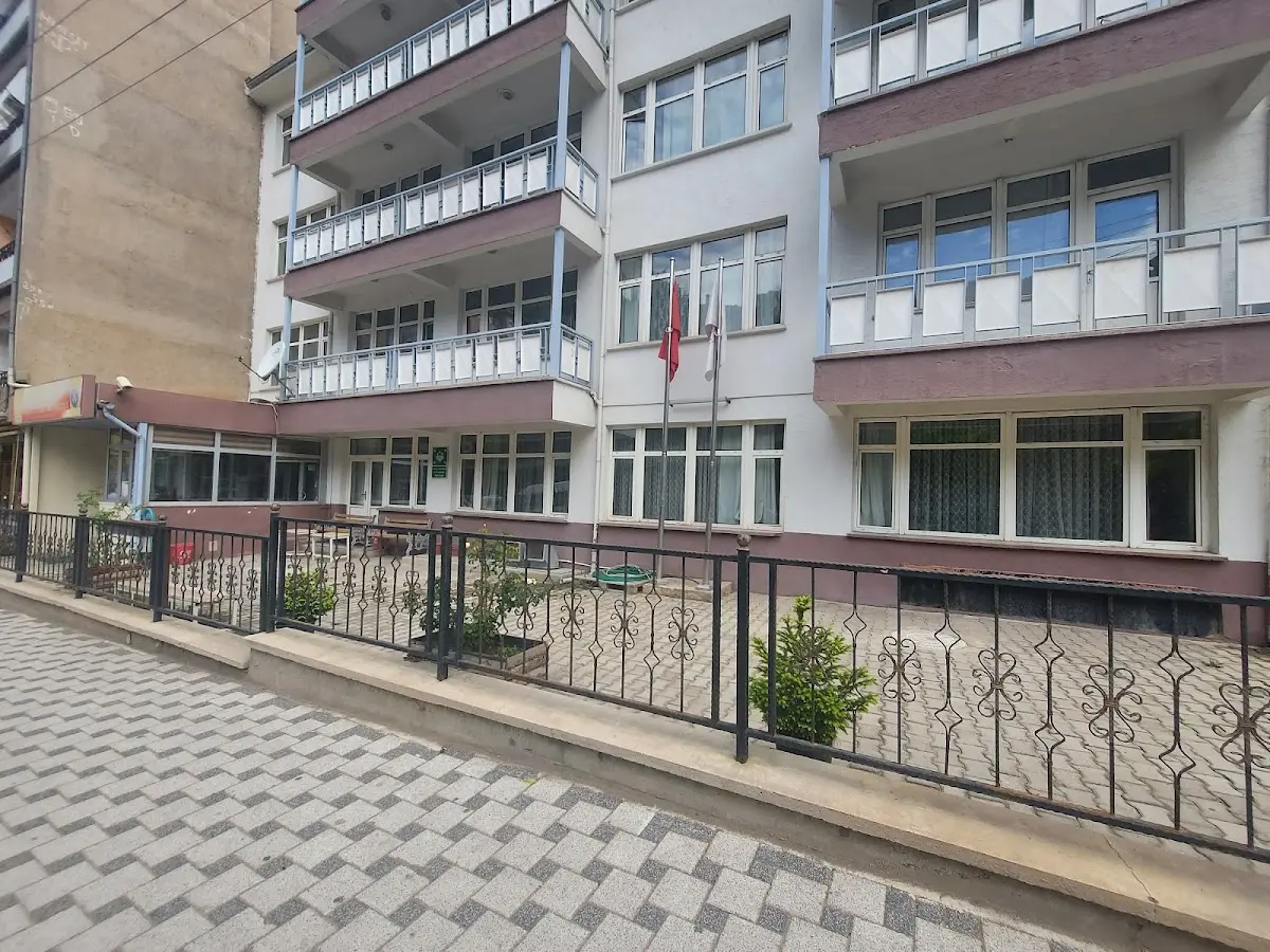 Gümüşhane Halit Zarbun Kyk Erkek Öğrenci Yurdu