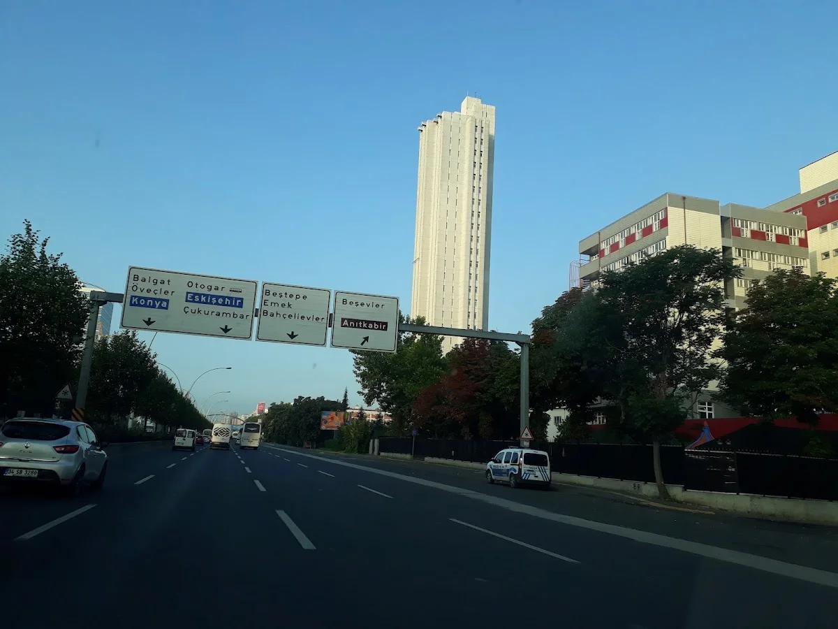 Hacı Ömer Sabancı Kyk Kız Öğrenci Yurdu