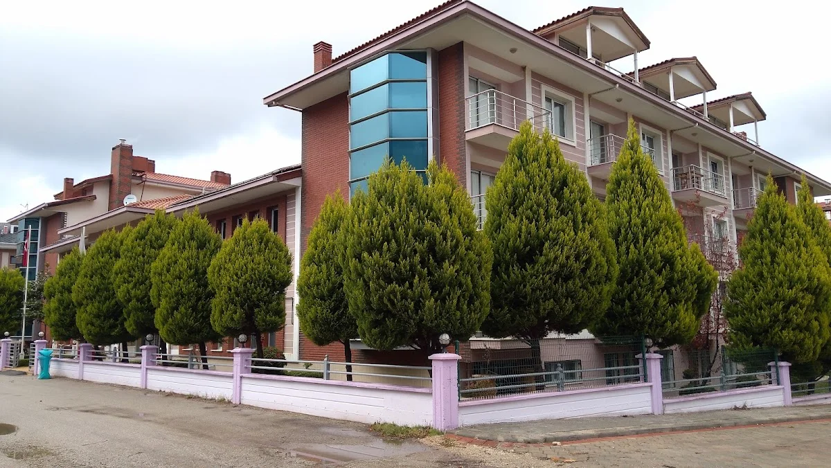 Harezmi Kyk Kız Öğrenci Yurdu Cover