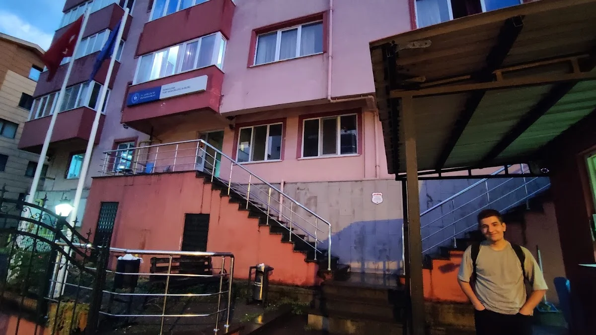 Hatice Turhan Sultan Kyk Kız Öğrenci Yurdu Fotoğraf2