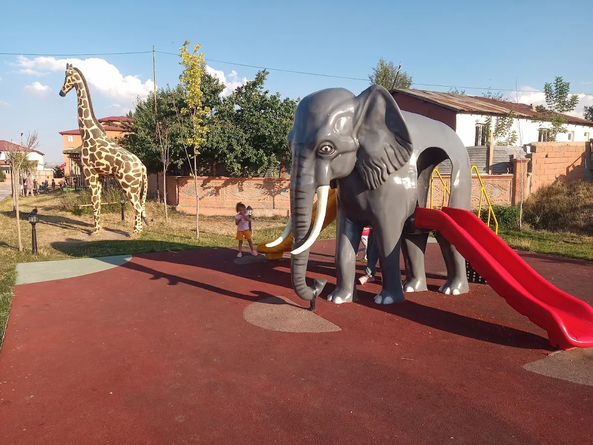 Hınıs Kyk Kız Ve Erkek Öğrenci Yurdu