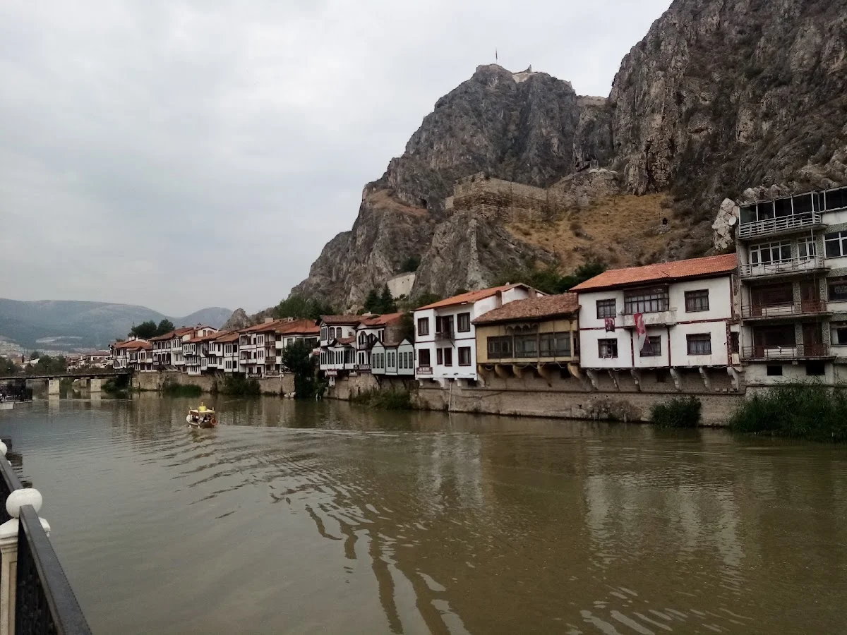 Hüsnüşah Hatun Kyk Kız Öğrenci Yurdu