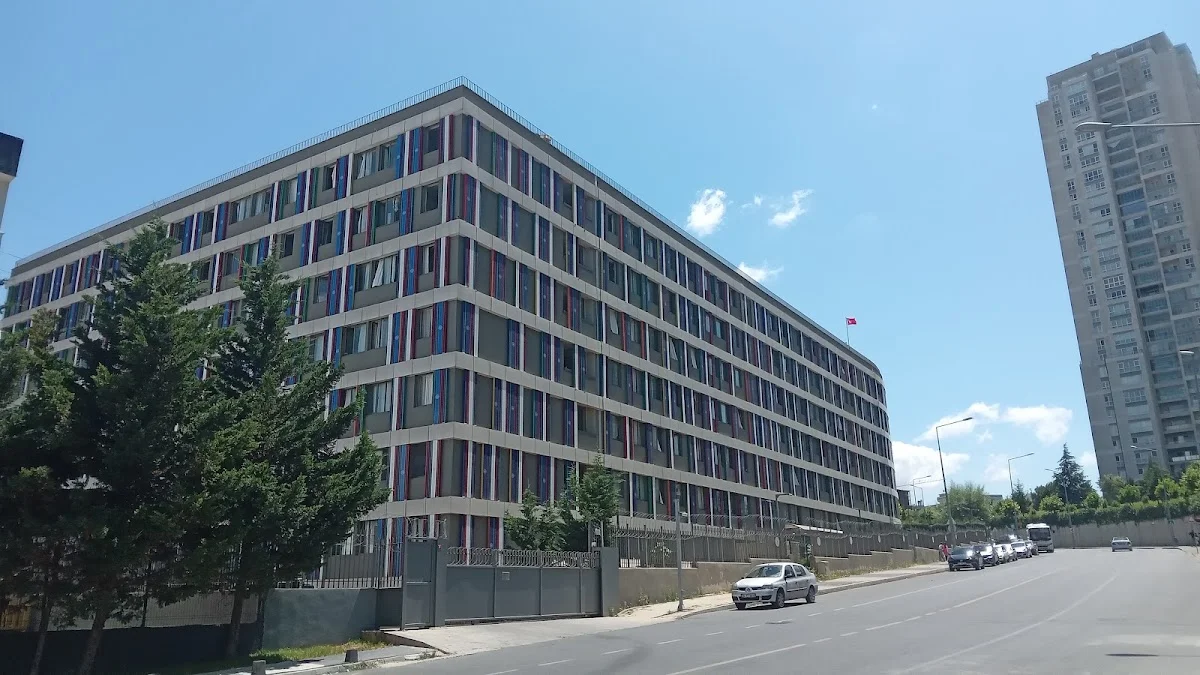 Kanuni Sultan Süleyman Kyk Erkek Öğrenci Yurdu Cover