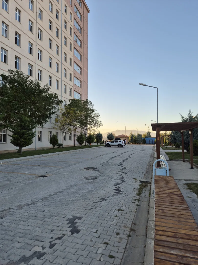 Karamanoğlu Mehmetbey Kyk Erkek Öğrenci Yurdu Fotoğraf3