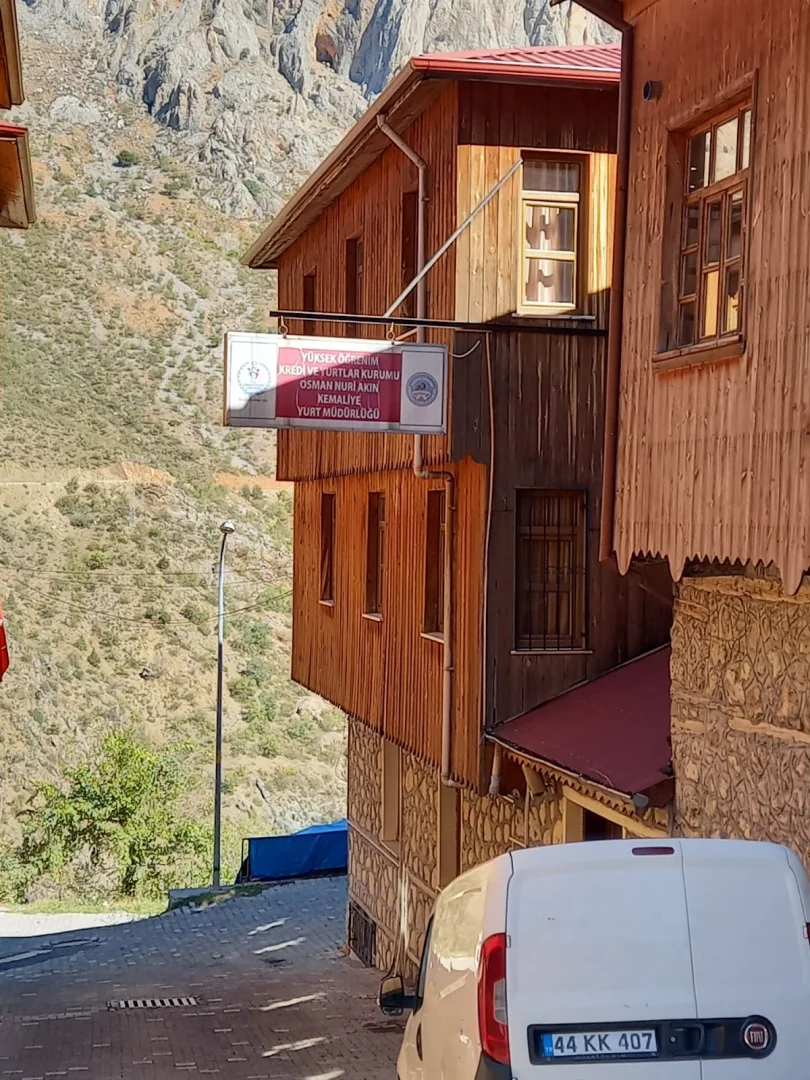 Kemaliye Osman Nuri Akın Kyk Kız Ve Erkek Yurdu Fotoğraf3