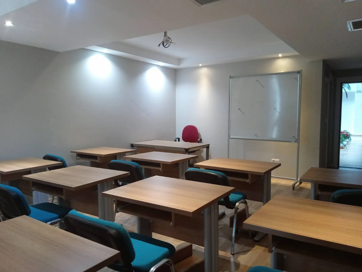 Mahir İz Kyk Erkek Öğrenci Yurdu Fotoğraf3