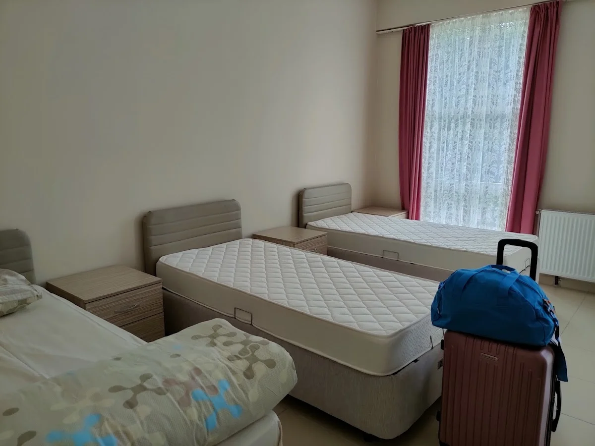 Münevver Ayaşlı Kyk Kız Öğrenci Yurdu Fotoğraf2