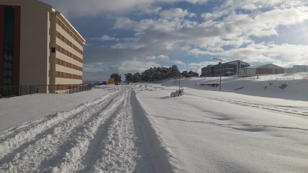 Niyazi Mısri Kyk Kız Öğrenci Yurdu Fotoğraf3