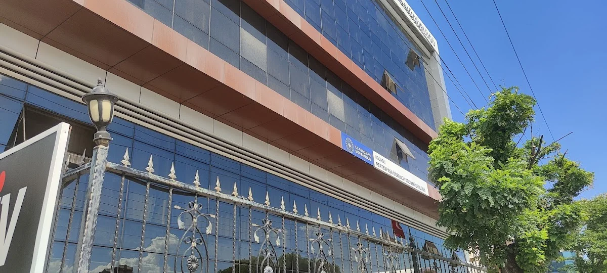 Pertevpaşa Kyk Kız Öğrenci Yurdu Cover