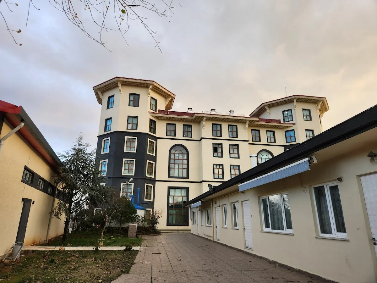 Piri Reis Kyk Kız Öğrenci Yurdu Fotoğraf2