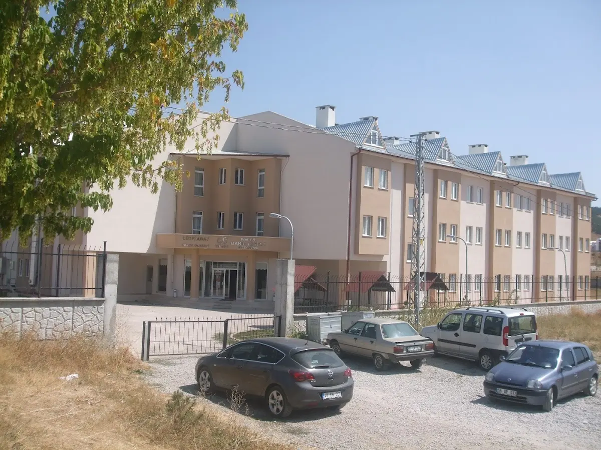 Prof.Dr. Mahir Tevrüz Kyk Kız Ve Erkek Yurdu