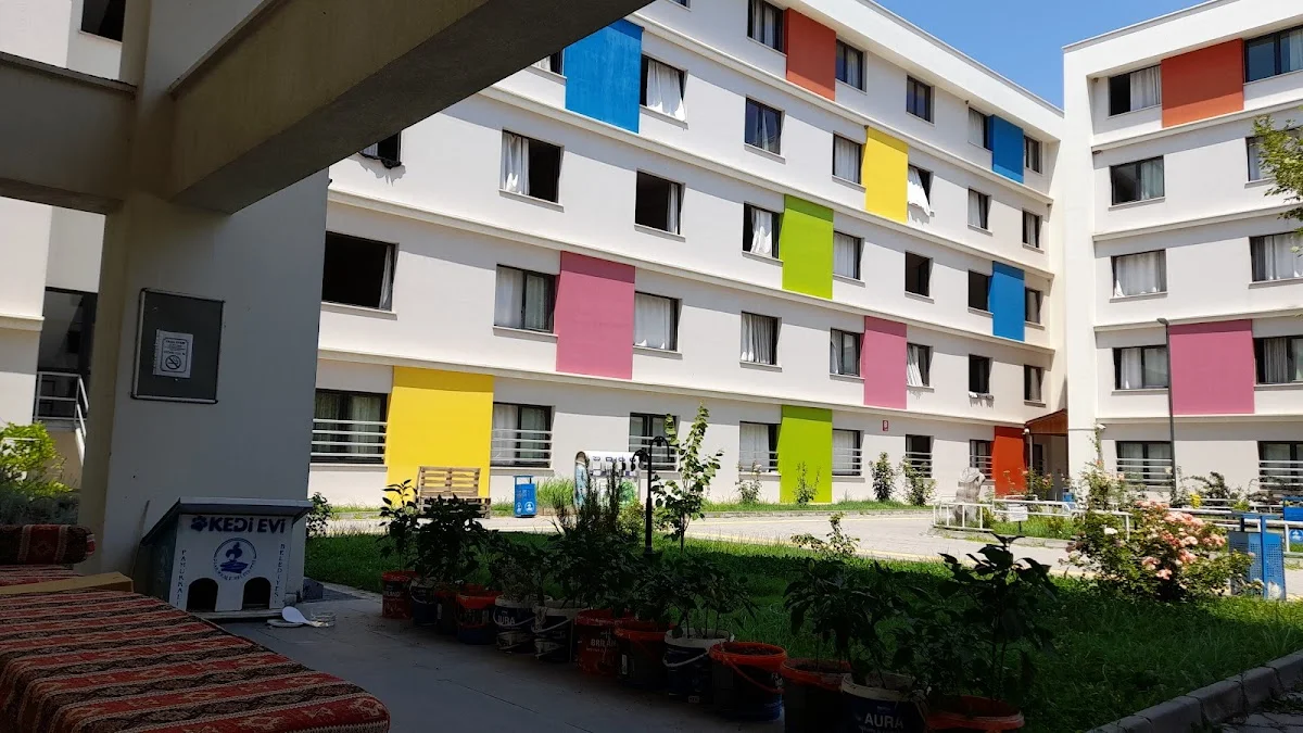 Prof.dr.cevat Akşit Kyk Erkek Öğrenci Yurdu Cover