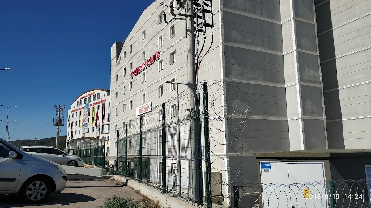 Şerife Gelin Kyk Kız Öğrenci Yurdu Cover