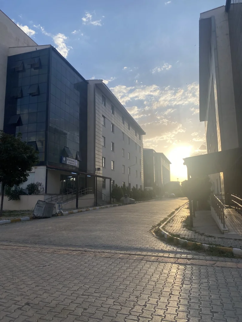 Seyyid Fehim Arvasi Kyk Erkek Öğrenci Yurdu Fotoğraf3