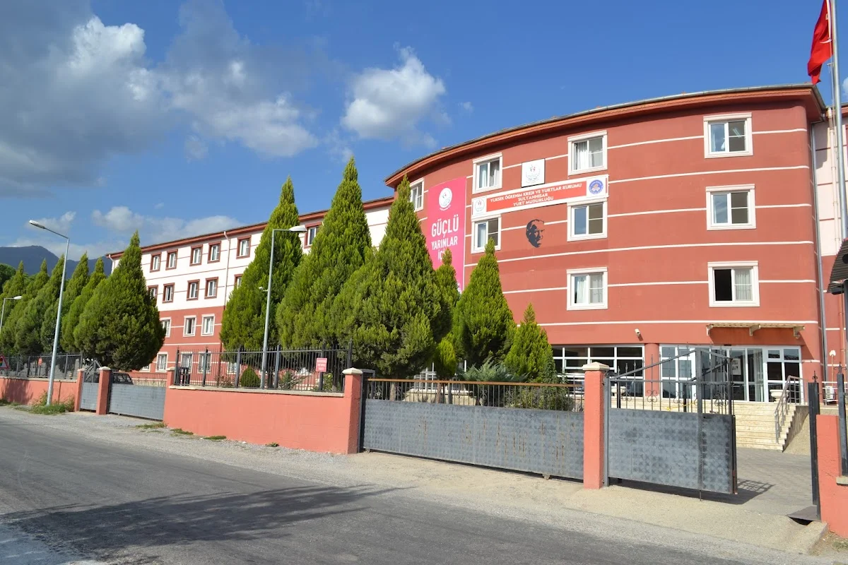 Sultanhisar Kyk Kız Ve Erkek Öğrenci Yurdu Cover