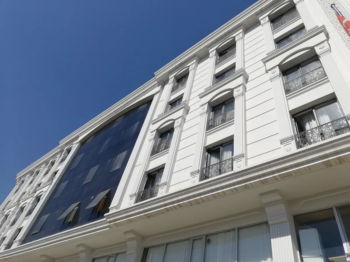 Süreyya Sülün Hanım Kyk Kız Öğrenci Yurdu Cover