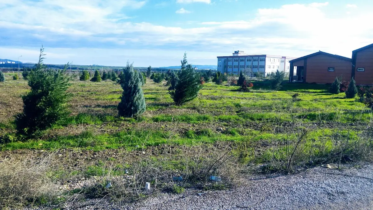 Ukkaşe Kyk Kız Ve Erkek Öğrenci Yurdu Cover