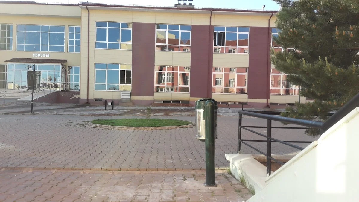 Zara Kyk Kız Ve Erkek Öğrenci Yurdu Fotoğraf2