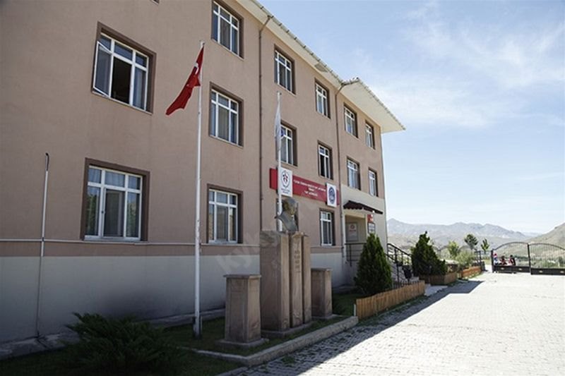 Kemah Kyk Kız Ve Erkek Öğrenci Yurdu