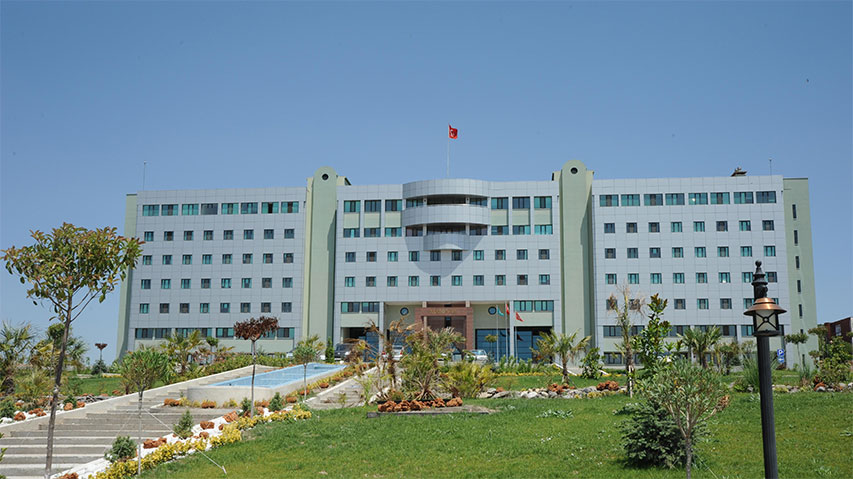 Balıkesir Üniversitesi Cover