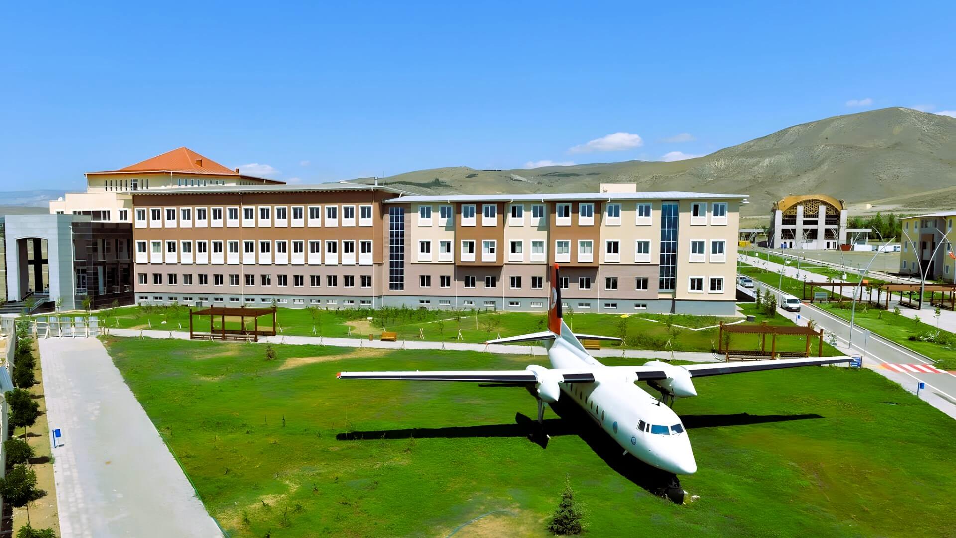 Erzincan Binali Yıldırım Üniversitesi Cover