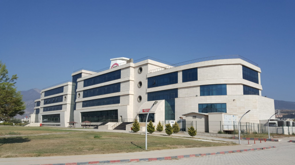 İskenderun Teknik Üniversitesi Cover