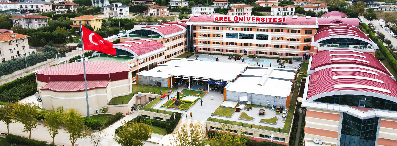 İstanbul Arel Üniversitesi Cover