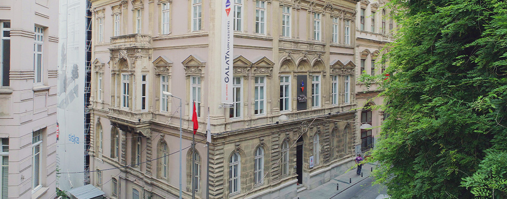 İstanbul Galata Üniversitesi Cover