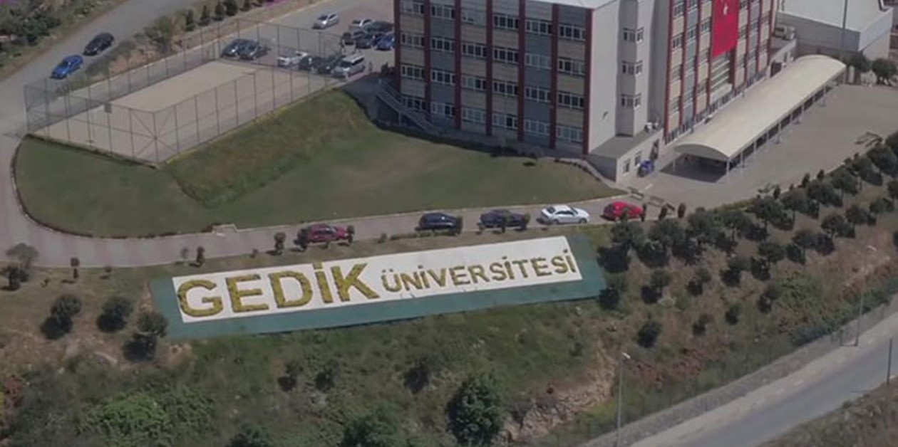 İstanbul Gedik Üniversitesi Cover