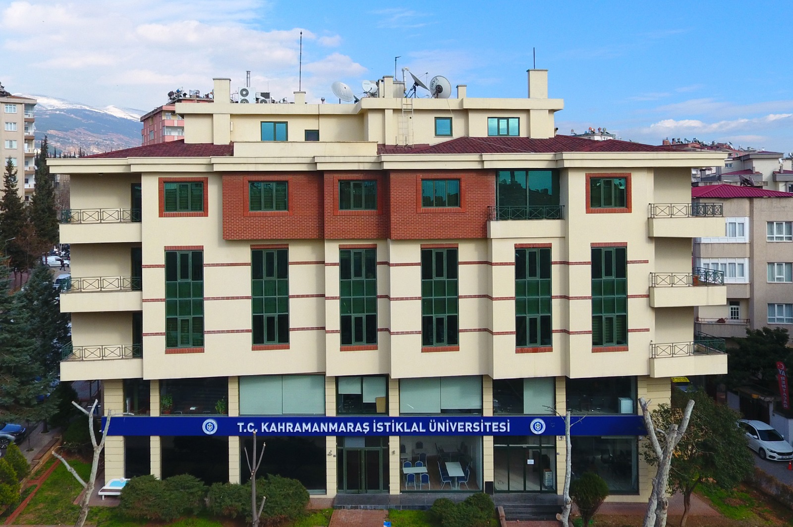 Kahramanmaraş İstiklal Üniversitesi Cover